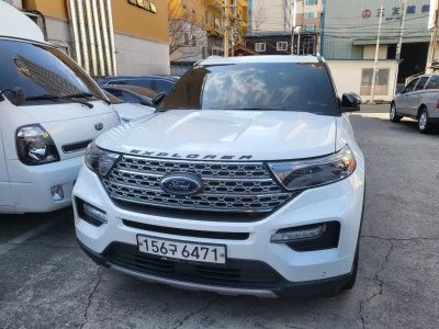 Ford EXPLORER