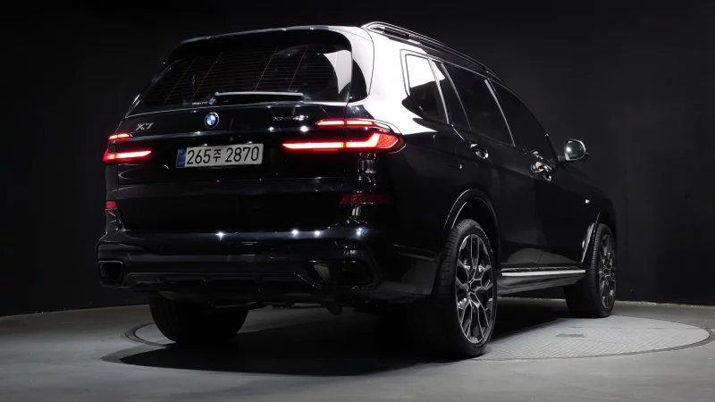 BMW X7