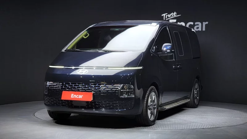Hyundai Staria