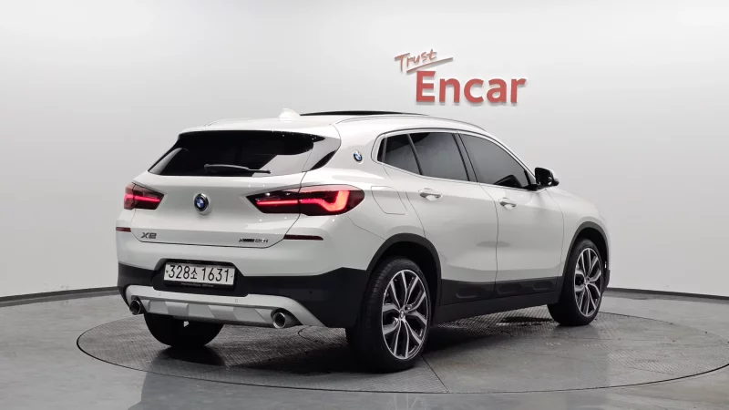 BMW X2