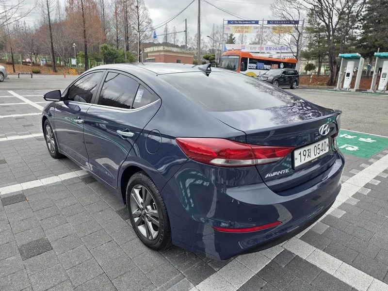 Hyundai AVANTE
