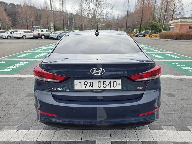 Hyundai AVANTE