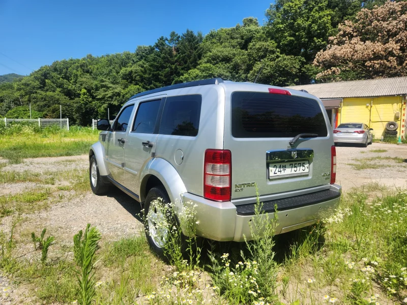 Dodge NITRO