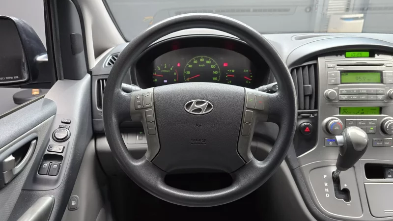 Hyundai Grand Starex