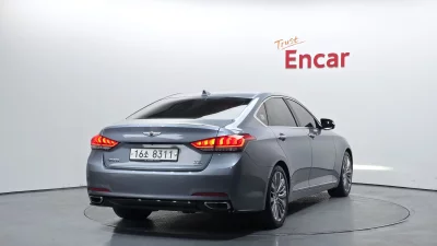Hyundai Genesis