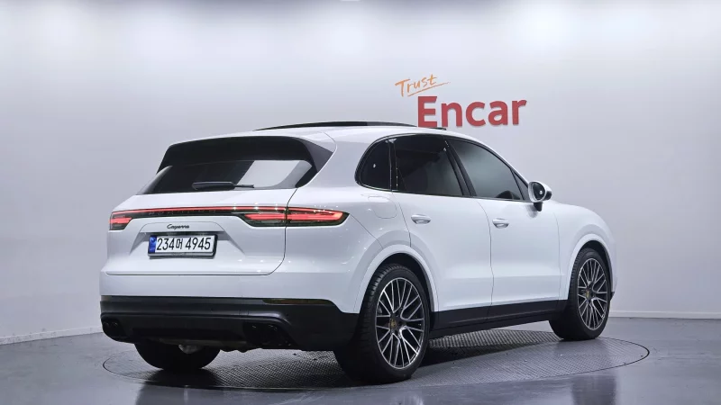 Porsche CAYENNE