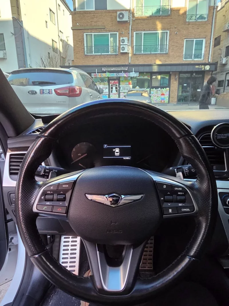 Genesis G80