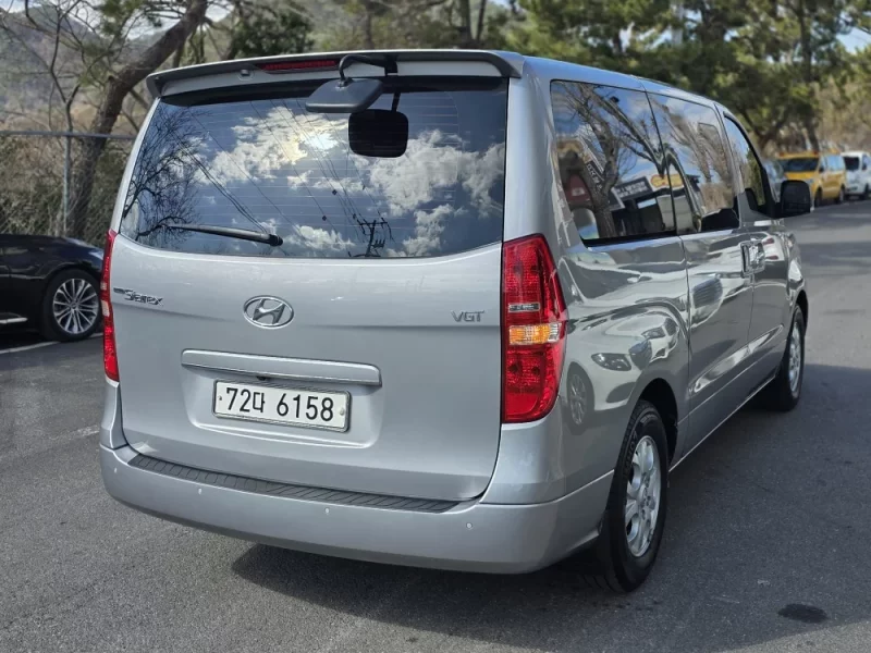 Hyundai Grand Starex