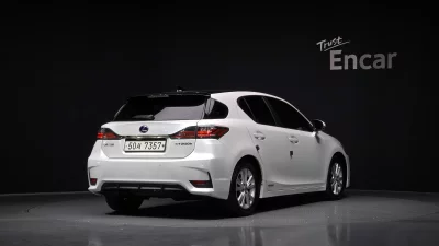 Lexus CT200h