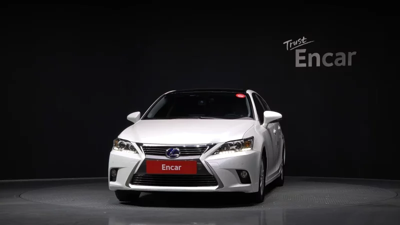 Lexus CT200h