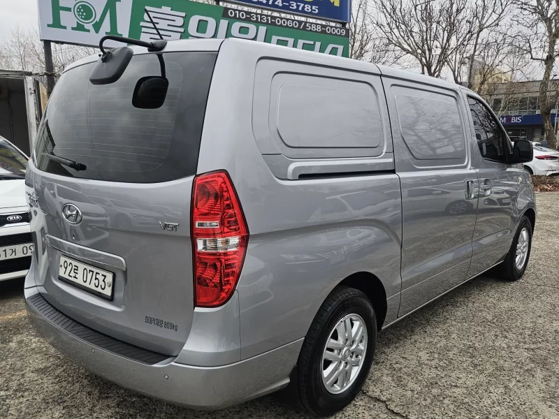 Hyundai Grand Starex