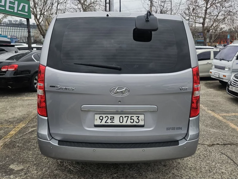 Hyundai Grand Starex