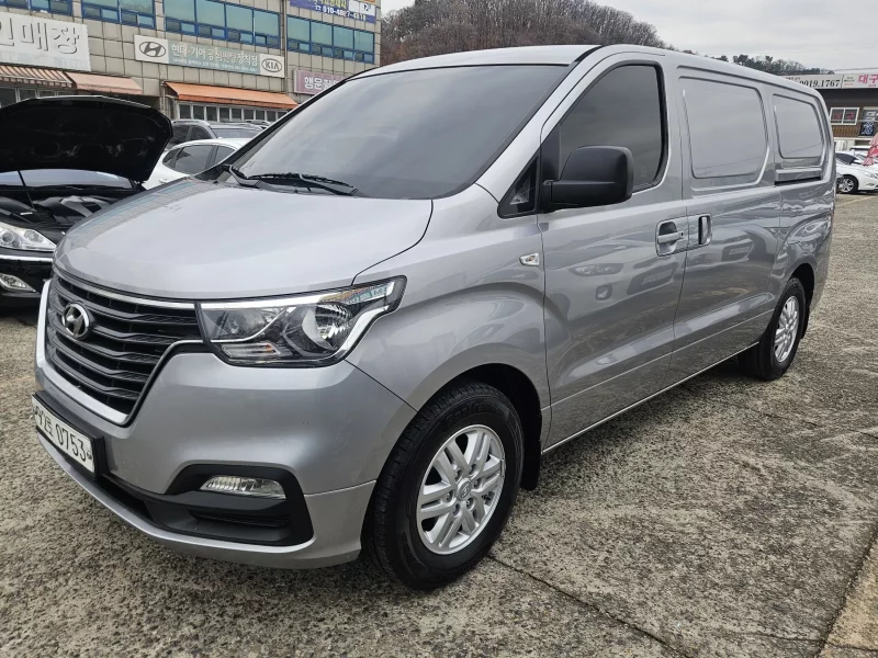 Hyundai Grand Starex