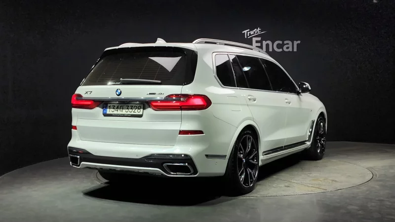 BMW X7
