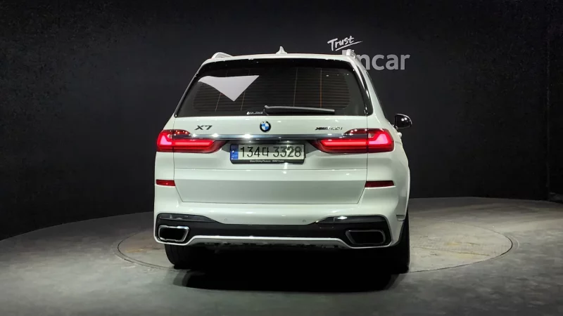 BMW X7