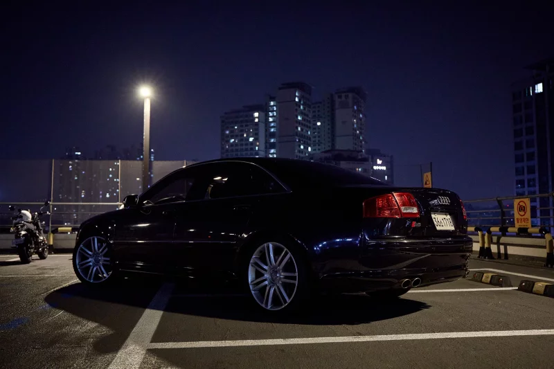 Audi S8