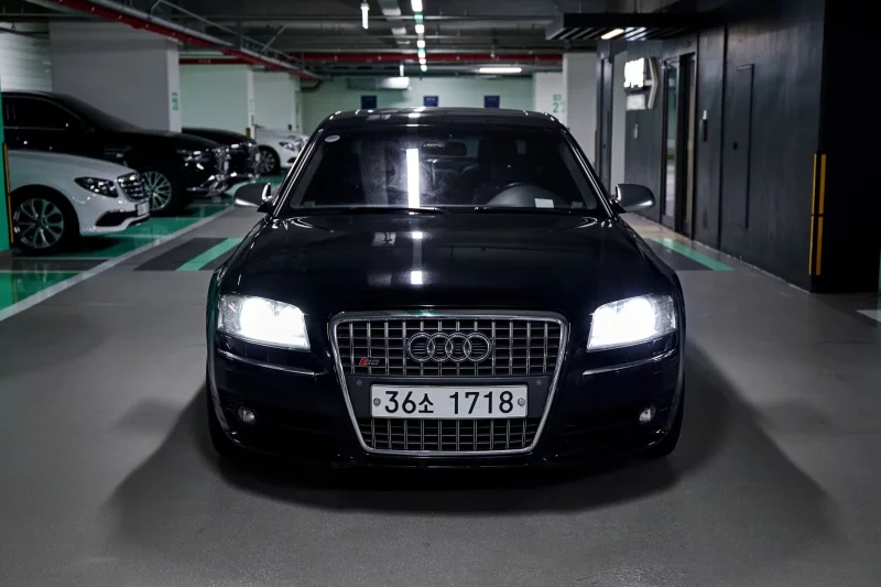 Audi S8