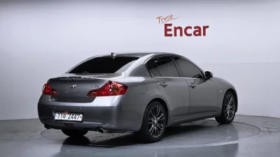 Infiniti G35