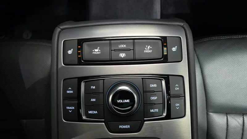 Hyundai Genesis