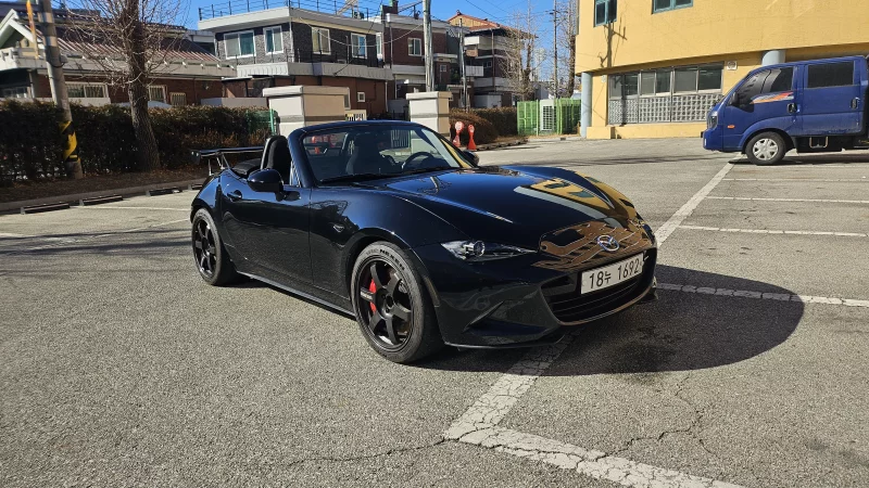 Mazda MX-5 Miata