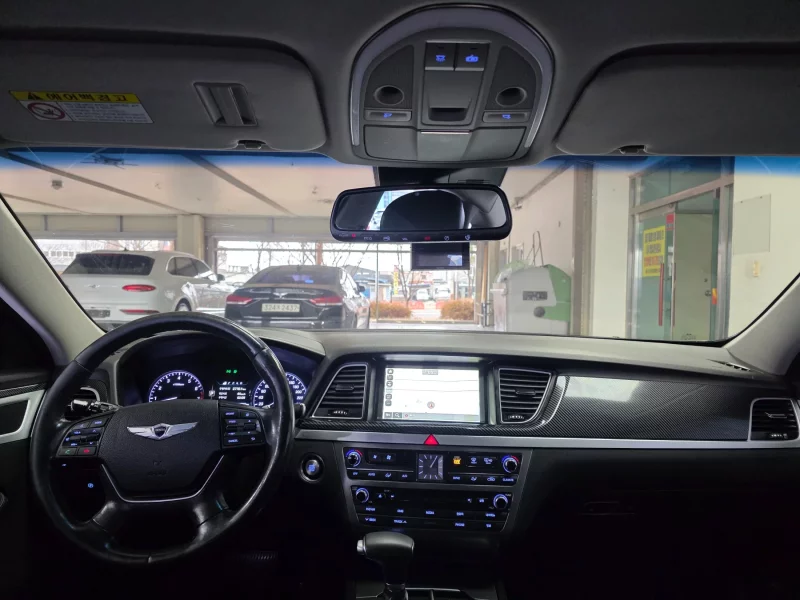 Hyundai Genesis