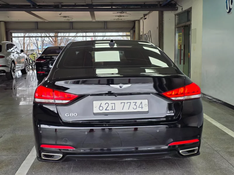 Hyundai Genesis