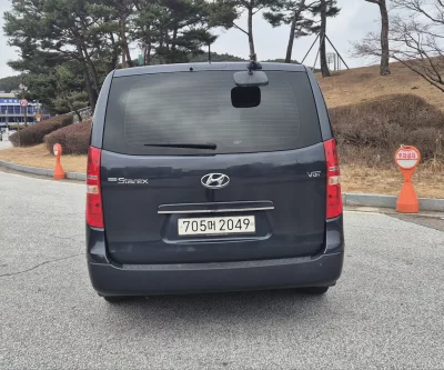 Hyundai Starex