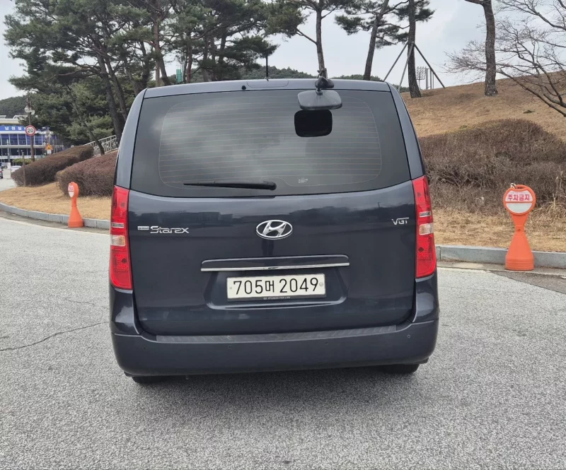 Hyundai Starex