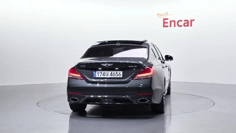 Genesis G70