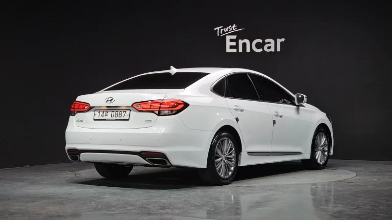 Hyundai Aslan