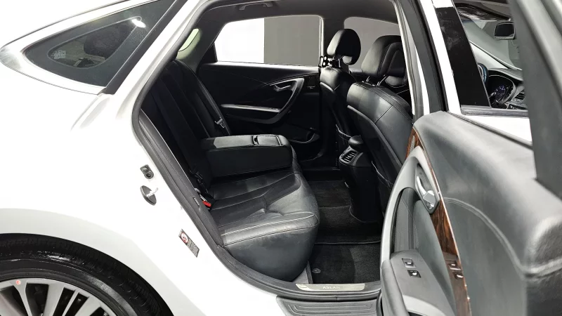 Hyundai Aslan