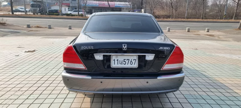 Hyundai Equus