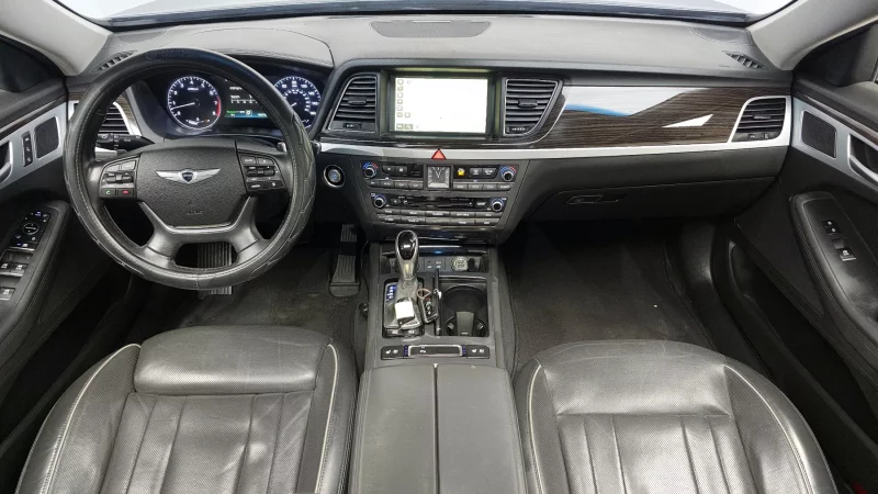Hyundai Genesis