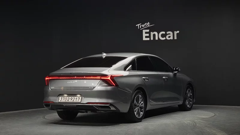 Kia K8