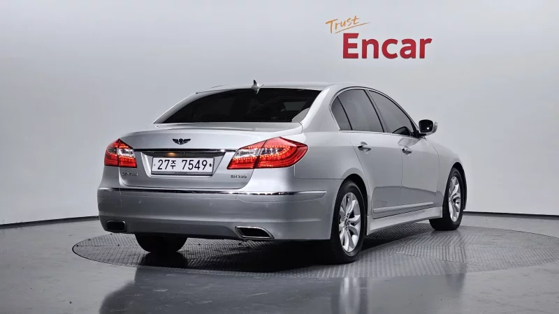 Hyundai Genesis