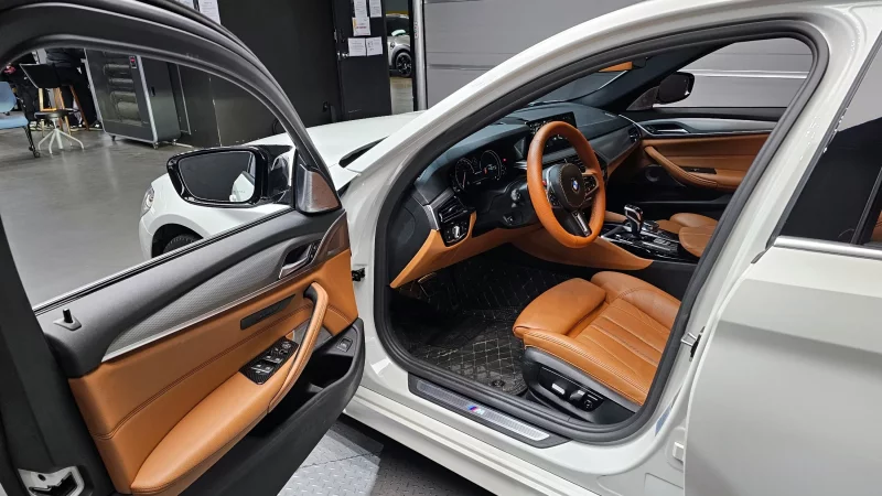 BMW 5-Series