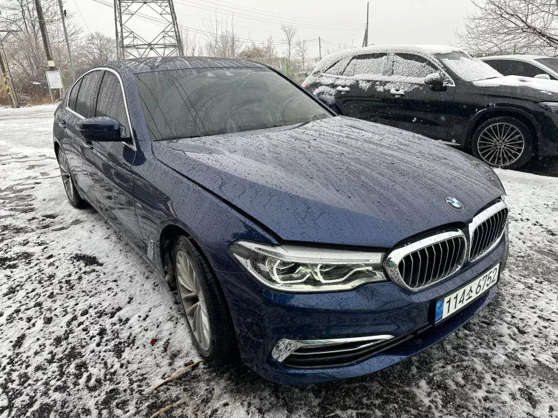 BMW 5-Series