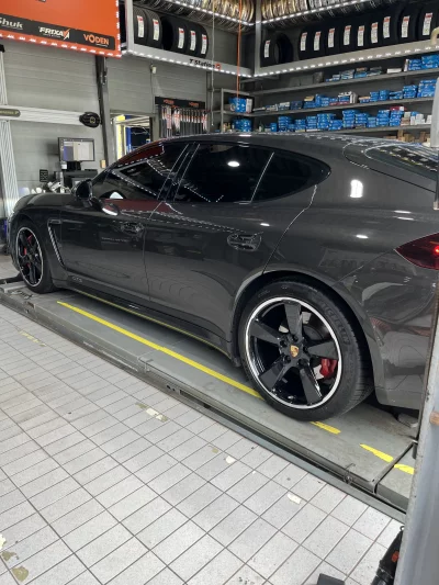 Porsche PANAMERA