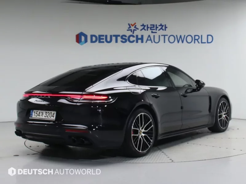 Porsche PANAMERA