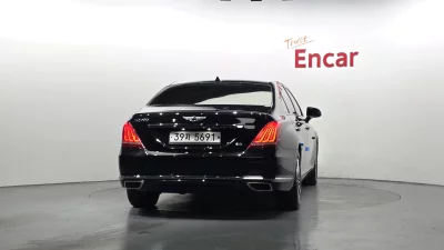 Genesis EQ900