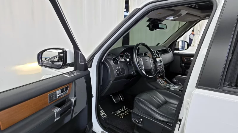 Land Rover DISCOVERY