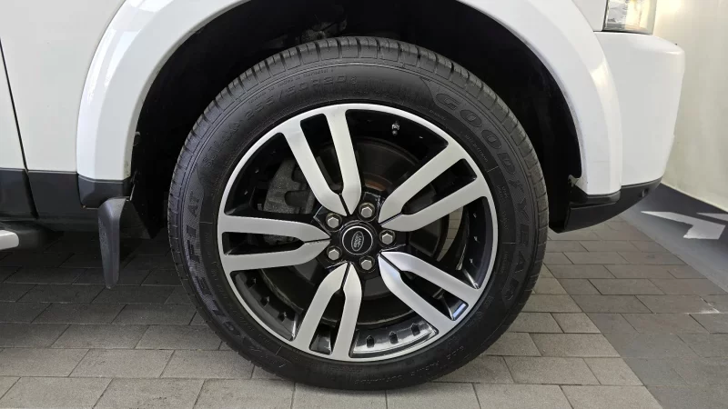 Land Rover DISCOVERY