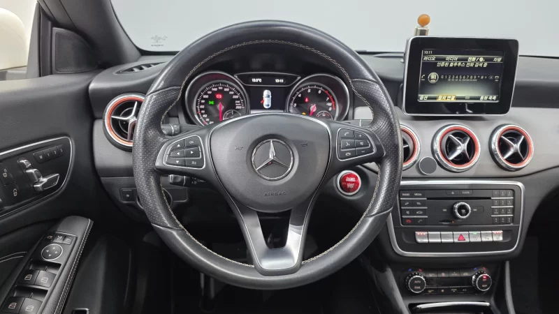 Mercedes-Benz CLA-Class
