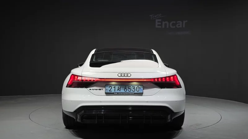 Audi E-TRON GT