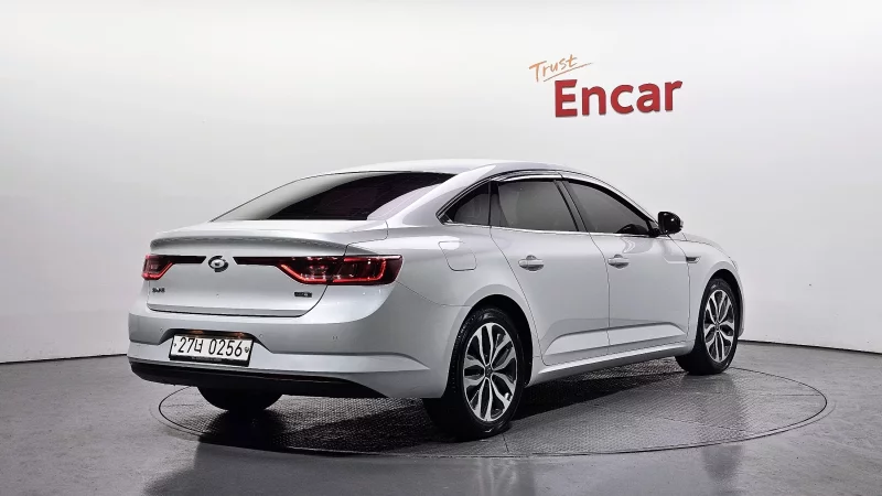 Renault Samsung SM6