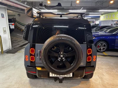 Land Rover DEFENDER