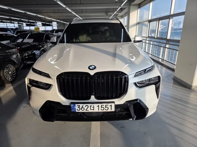BMW X7