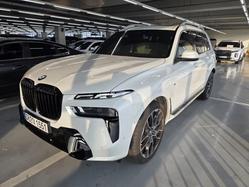 BMW X7