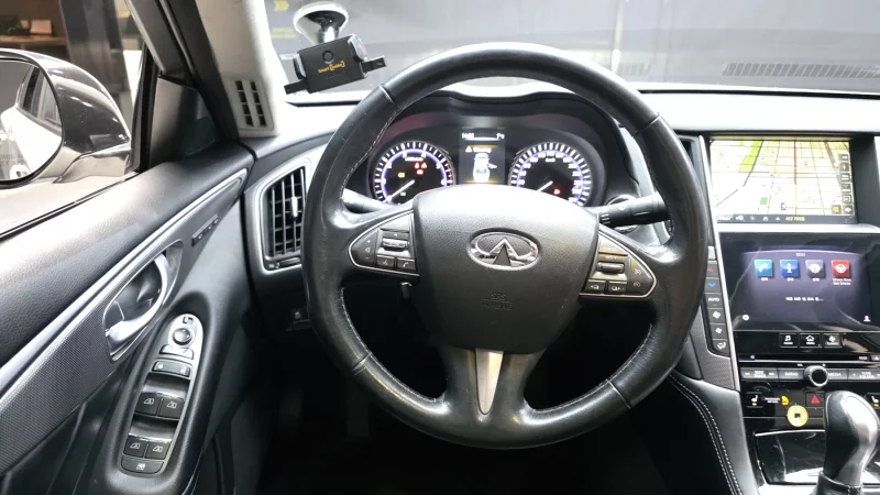 Infiniti Q50