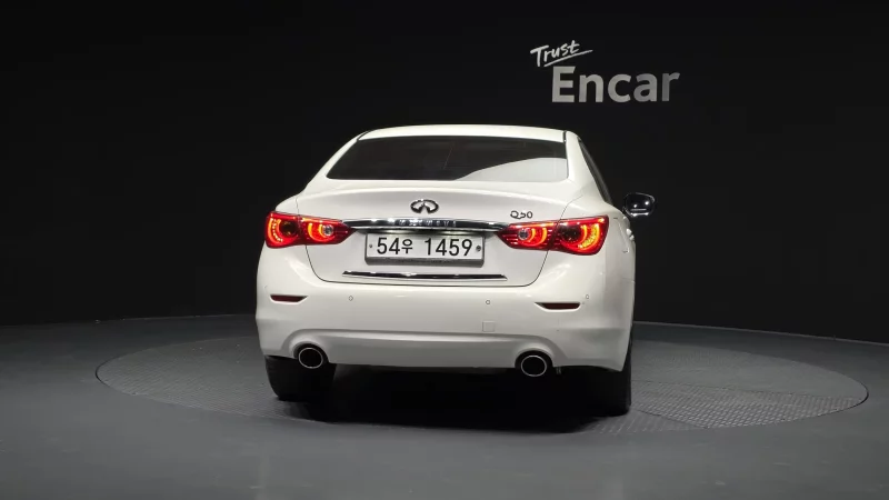 Infiniti Q50